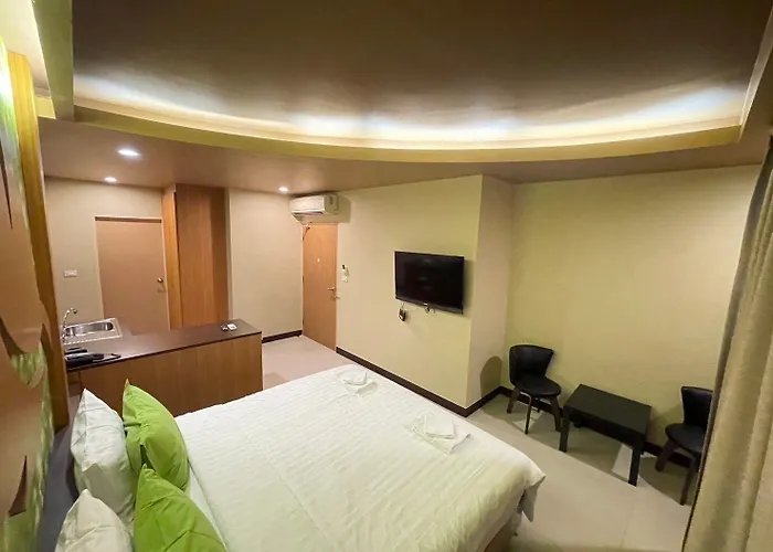 Aparthotel Le Ram No Windows 3*